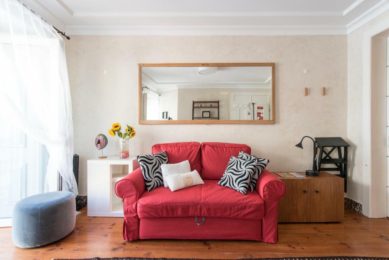 Cozy Apartment In Historic Center Lisbon Exterior photo